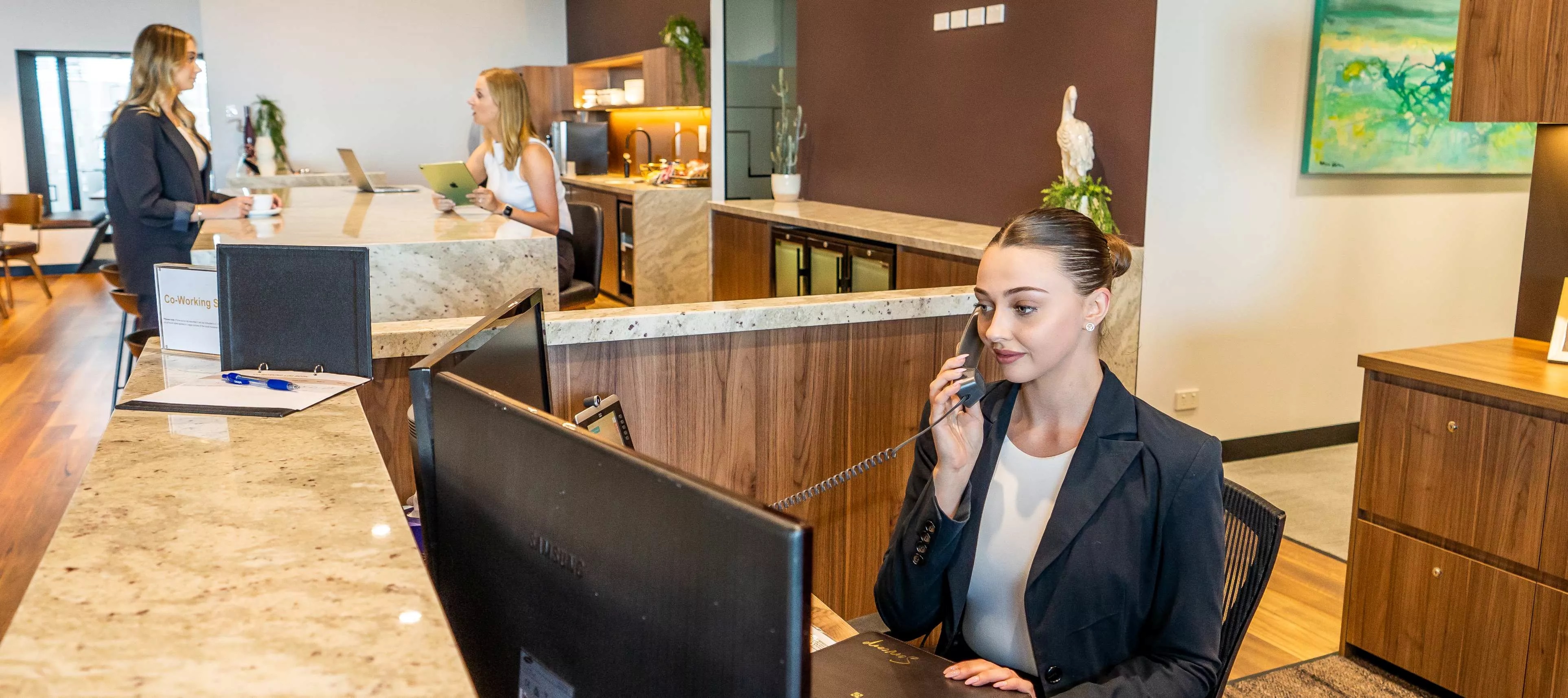 receptionist-virtual-office-and-coworking-australia-1.jpg